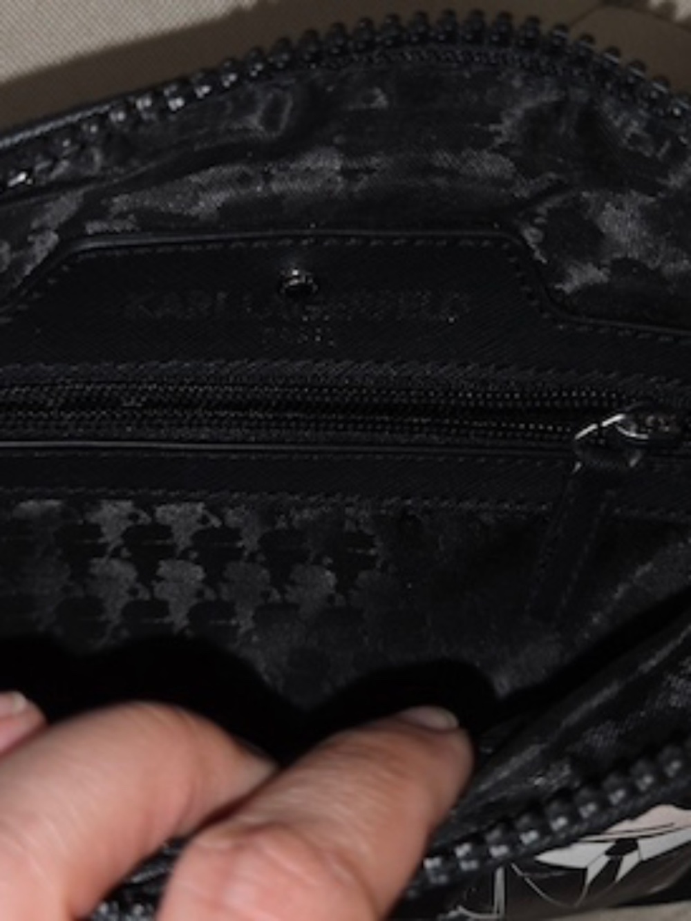 Karl Lagerfeld Nylon Fanny Pack/Belt Bag...Discontinued & Collectible! - Picture 4 of 7